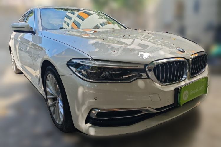 Used BMW 5 Series New Energy 2020 Mileage Upgrade Version 530Le Luxury Package Front Right 45 Deg