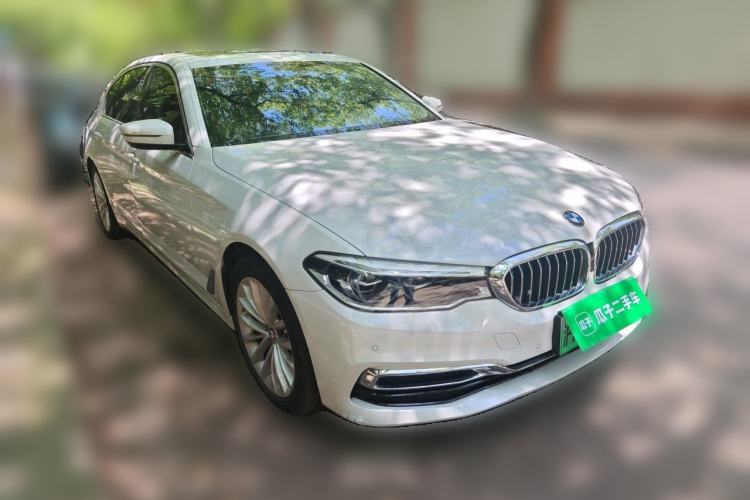 Used BMW 5 Series New Energy 2020 Mileage Upgrade Version 530Le Pioneer Edition Front Right 45 Deg