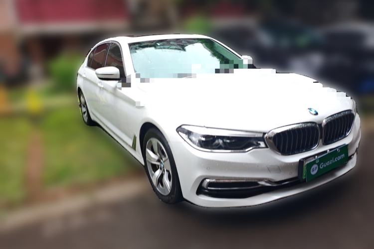 Used BMW 5 Series New Energy 2020 530Le Luxury Package Front Right 45 Deg