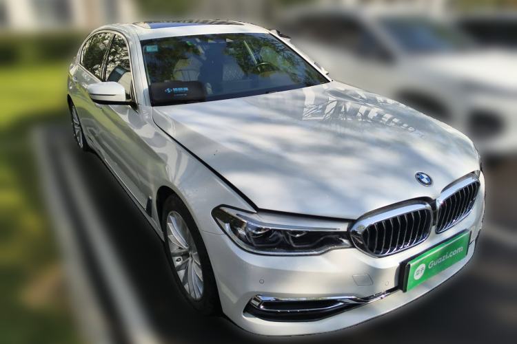 Used BMW 5 Series New Energy 2020 Mileage Upgrade Version 530Le Pioneer Edition Front Right 45 Deg
