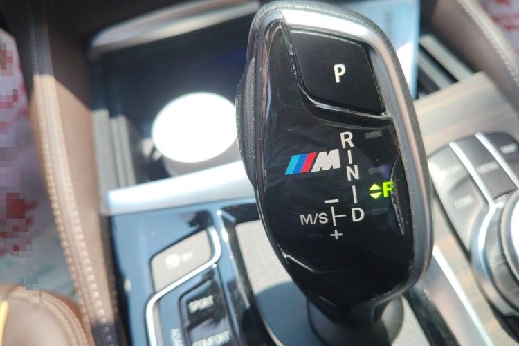Used BMW 5 Series New Energy 2020 530Le Luxury Package Gear Lever