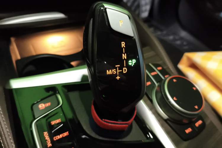 Used BMW 5 Series New Energy 2020 Mileage Upgrade Version 530Le Luxury Package Gear Lever