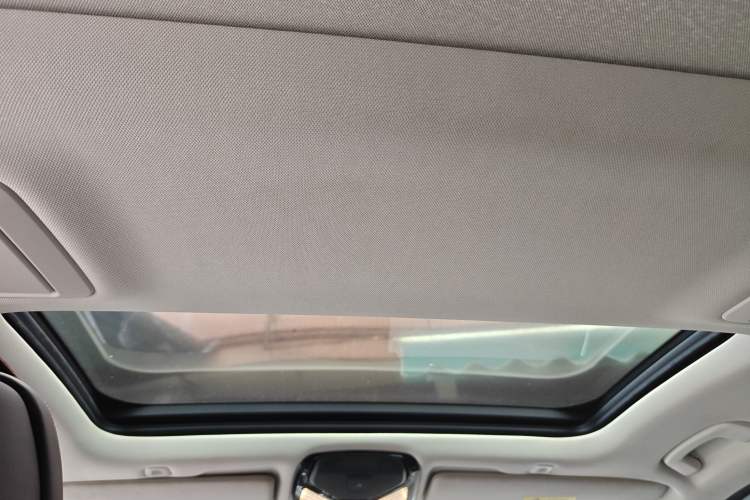 Used BMW 5 Series New Energy 2020 Mileage Upgrade Version 530Le Pioneer Edition Headliner