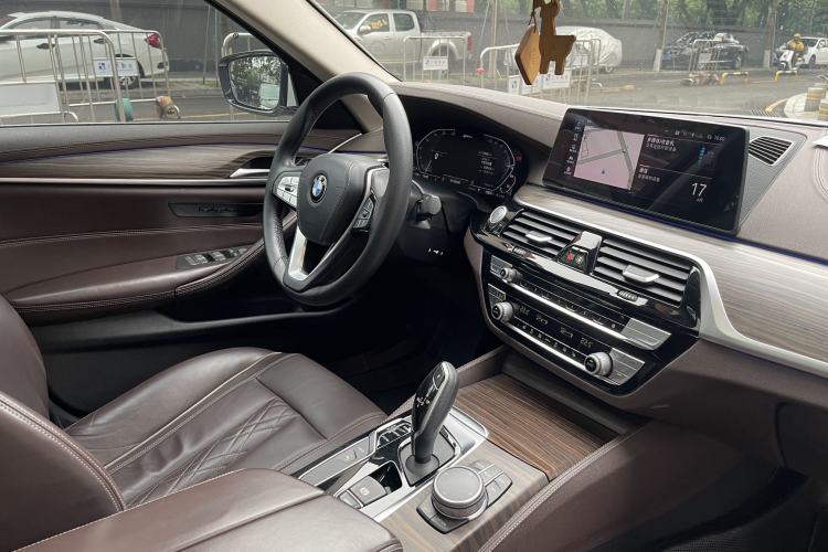 Used BMW 5 Series New Energy 2020 Mileage Upgrade Version 530Le Luxury Package Interior 8