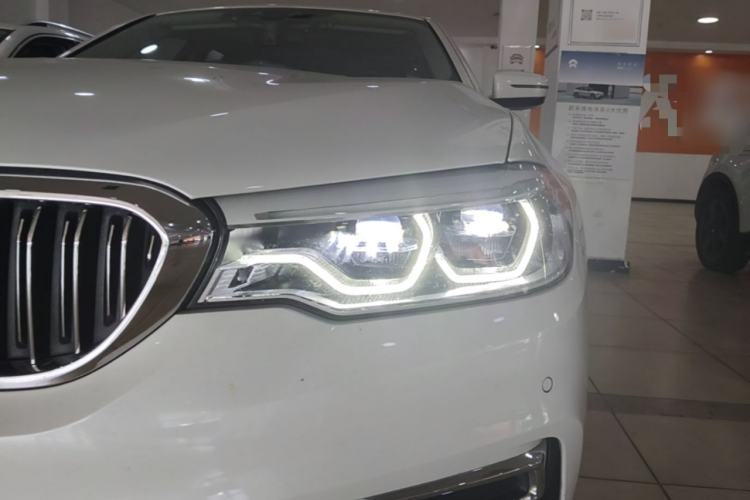 Used BMW 5 Series New Energy 2020 Mileage Upgrade Version 530Le Luxury Package Left Front Headlight