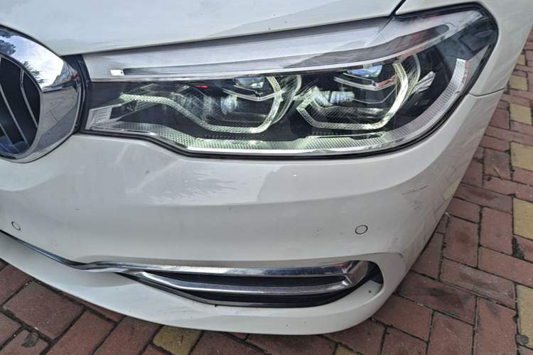 Used BMW 5 Series New Energy 2020 Mileage Upgrade Version 530Le Luxury Package Left Front Headlight