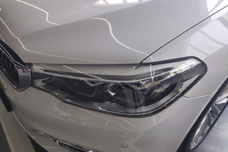 Used BMW 5 Series New Energy 2020 Mileage Upgrade Version 530Le Luxury Package Left Front Headlight