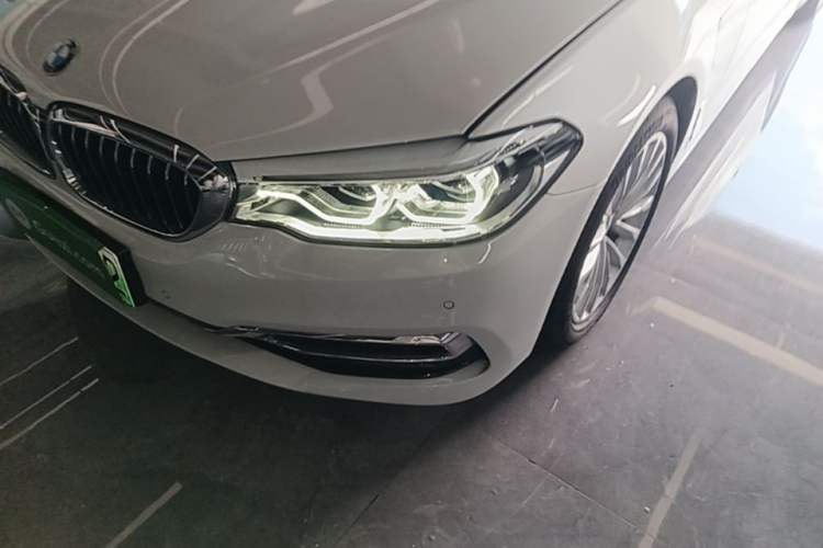 Used BMW 5 Series New Energy 2020 Mileage Upgrade Version 530Le Luxury Package Left Front Headlight
