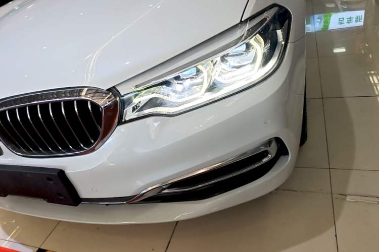 Used BMW 5 Series New Energy 2020 Mileage Upgrade Version 530Le Luxury Package Left Front Headlight