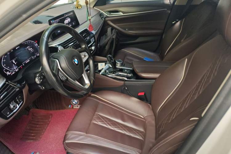 Used BMW 5 Series New Energy 2020 Mileage Upgrade Version 530Le Luxury Package Left Front Seat