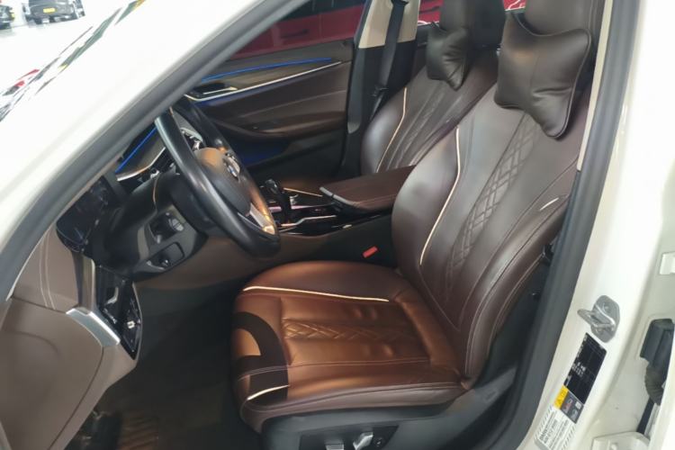 Used BMW 5 Series New Energy 2020 530Le Luxury Package Left Front Seat
