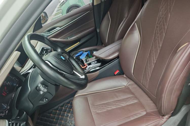 Used BMW 5 Series New Energy 2020 Mileage Upgrade Version 530Le Luxury Package Left Front Seat