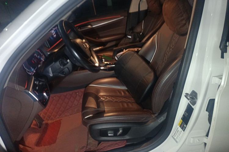 Used BMW 5 Series New Energy 2020 Mileage Upgrade Version 530Le Luxury Package Left Front Seat