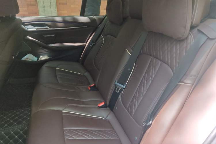 Used BMW 5 Series New Energy 2020 Mileage Upgrade Version 530Le Pioneer Edition Left Rear Seat