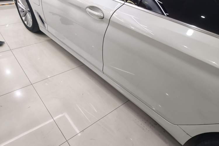 Used BMW 5 Series New Energy 2020 530Le Luxury Package Left Side Sill