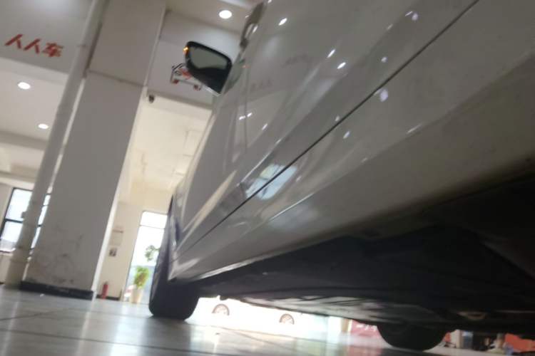 Used BMW 5 Series New Energy 2020 Mileage Upgrade Version 530Le Luxury Package Left Side Sill