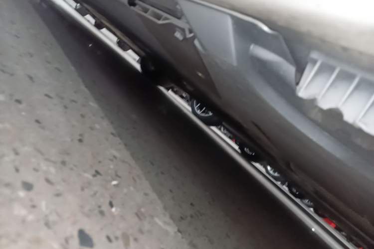 Used BMW 5 Series New Energy 2020 Mileage Upgrade Version 530Le Luxury Package Left Side Sill