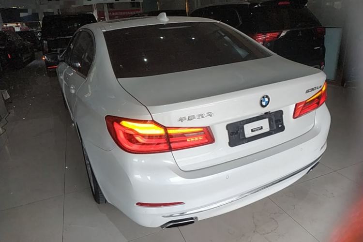 Used BMW 5 Series New Energy 2020 Mileage Upgrade Version 530Le Luxury Package Rear Left 45 Deg