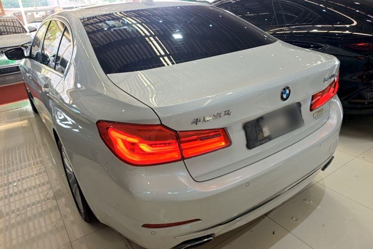 Used BMW 5 Series New Energy 2020 Mileage Upgrade Version 530Le Luxury Package Rear Left 45 Deg