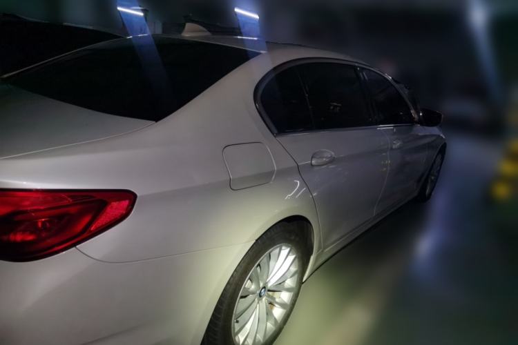 Used BMW 5 Series New Energy 2020 Mileage Upgrade Version 530Le Luxury Package Rear Right 45 Deg