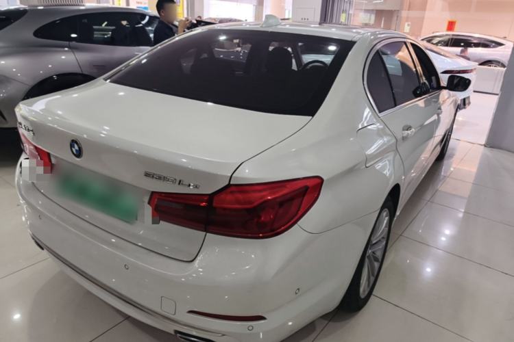Used BMW 5 Series New Energy 2020 530Le Luxury Package Rear Right 45 Deg