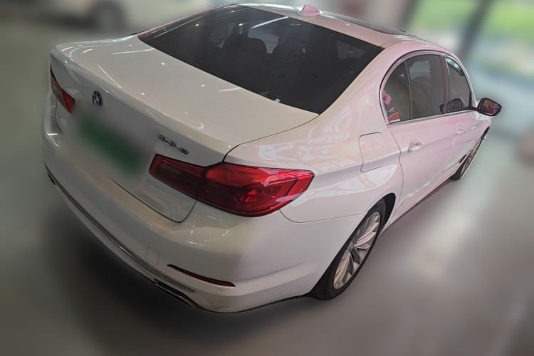 Used BMW 5 Series New Energy 2020 Mileage Upgrade Version 530Le Luxury Package Rear Right 45 Deg