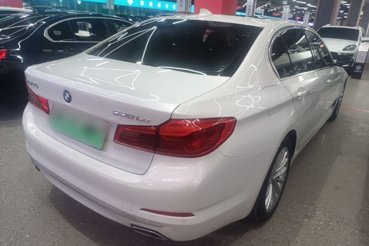 Used BMW 5 Series New Energy 2020 Mileage Upgrade Version 530Le Luxury Package Rear Right 45 Deg
