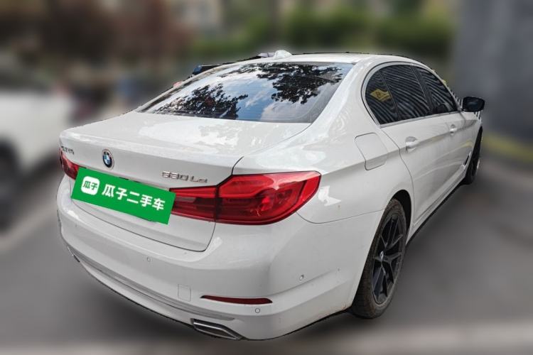 Used BMW 5 Series New Energy 2020 Mileage Upgrade Version 530Le Luxury Package Rear Right 45 Deg