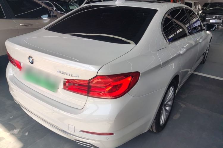 Used BMW 5 Series New Energy 2020 Mileage Upgrade Version 530Le Luxury Package Rear Right 45 Deg