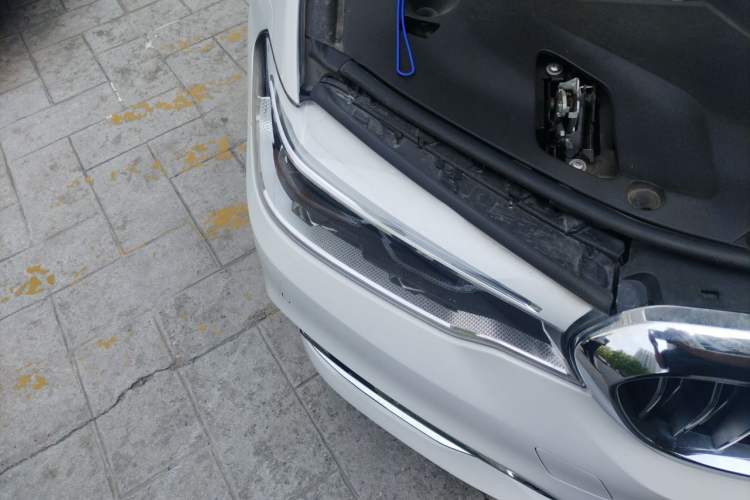 Used BMW 5 Series New Energy 2020 Mileage Upgrade Version 530Le Pioneer Edition Right Front Headlight