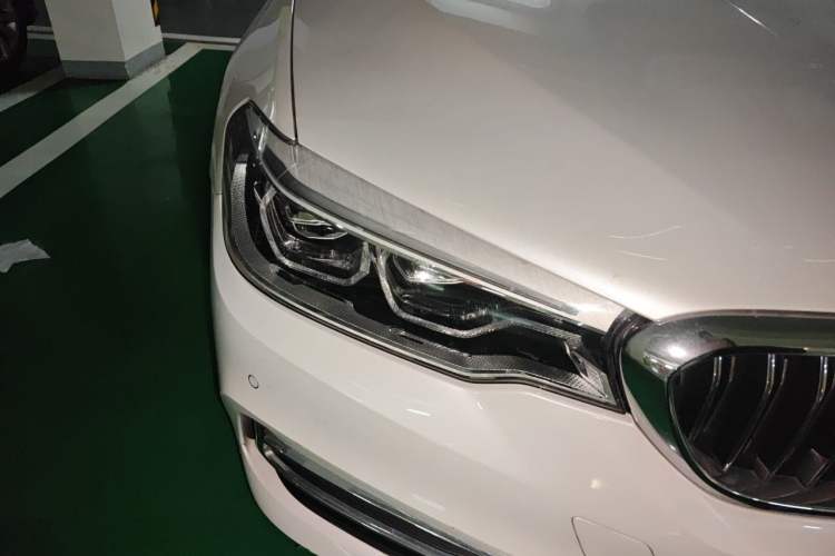 Used BMW 5 Series New Energy 2020 530Le Luxury Package Right Front Headlight