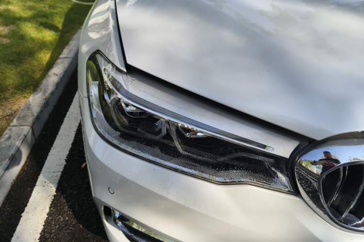 Used BMW 5 Series New Energy 2020 Mileage Upgrade Version 530Le Pioneer Edition Right Front Headlight