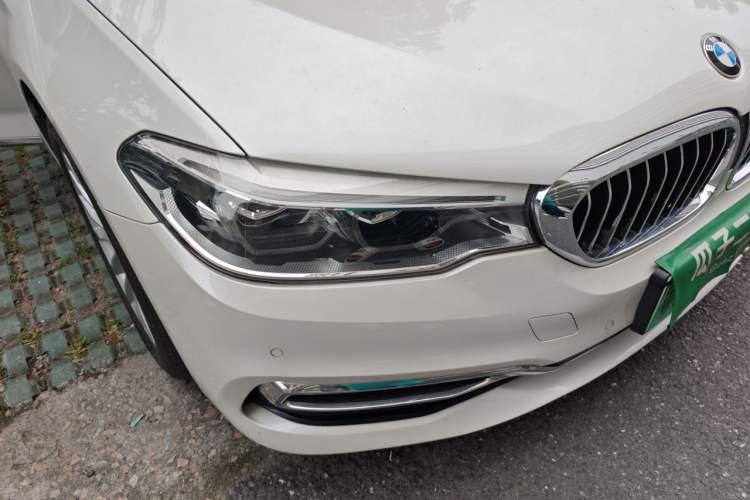 Used BMW 5 Series New Energy 2020 Mileage Upgrade Version 530Le Luxury Package Right Front Headlight