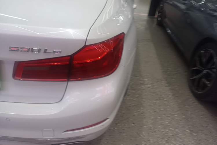 Used BMW 5 Series New Energy 2020 Mileage Upgrade Version 530Le Luxury Package Right Rear Taillight