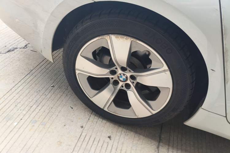 Used BMW 5 Series New Energy 2020 530Le Luxury Package Right Rear Wheel Hub
