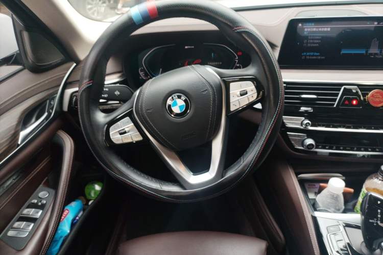 Used BMW 5 Series New Energy 2020 Mileage Upgrade Version 530Le Pioneer Edition Steering Wheel
