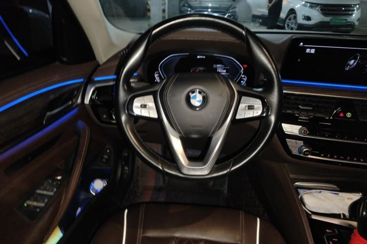 Used BMW 5 Series New Energy 2020 Mileage Upgrade Version 530Le Luxury Package Steering Wheel
