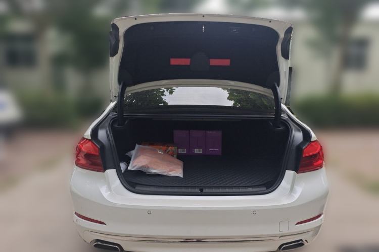 Used BMW 5 Series New Energy 2020 Mileage Upgrade Version 530Le Pioneer Edition Trunk