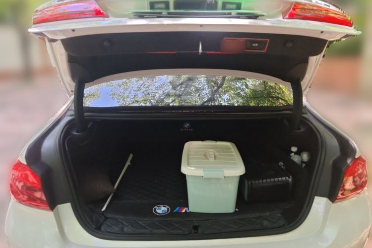 Used BMW 5 Series New Energy 2020 Mileage Upgrade Version 530Le Pioneer Edition Trunk