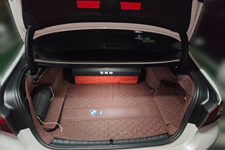 Used BMW 5 Series New Energy 2020 530Le Luxury Package Trunk