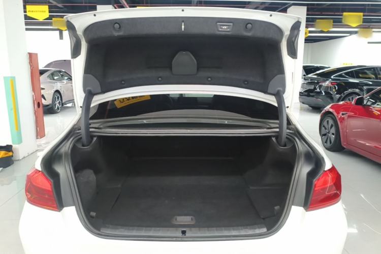 Used BMW 5 Series New Energy 2020 530Le Luxury Package Trunk