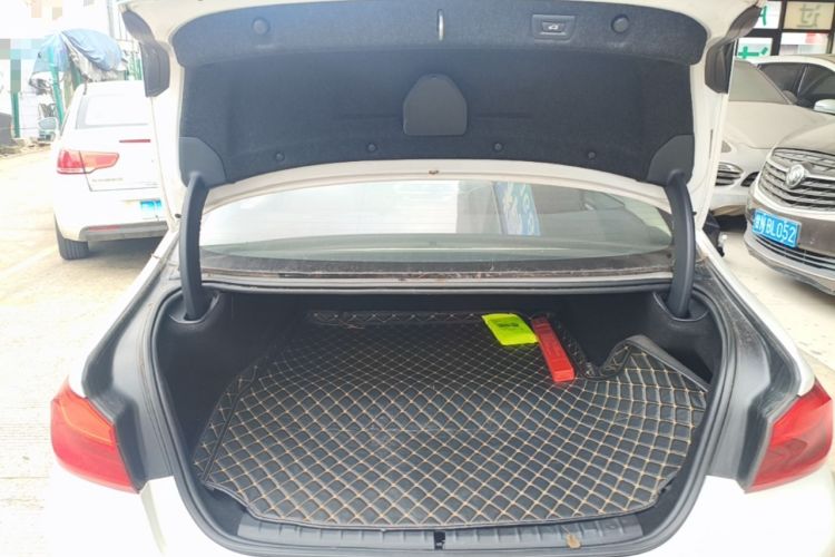 Used BMW 5 Series New Energy 2020 530Le Luxury Package Trunk
