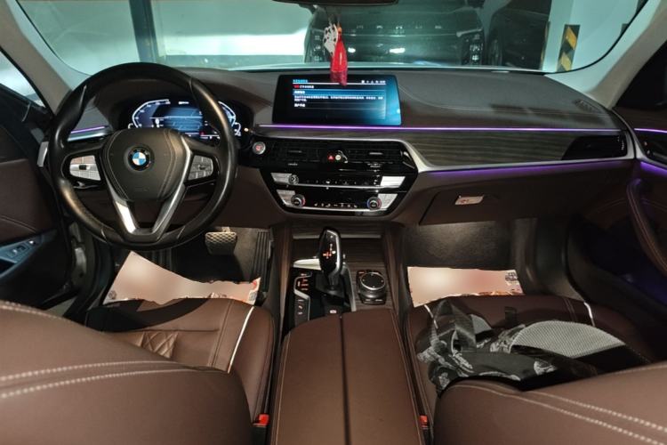 Used BMW 5 Series New Energy 2020 Mileage Upgrade Version 530Le Luxury Package Center Console