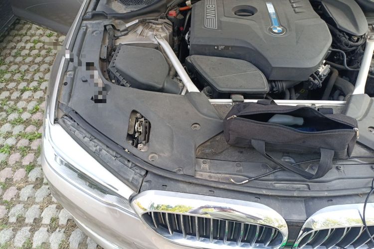 Used BMW 5 Series New Energy 2020 530Le Luxury Package Engine Bay Right