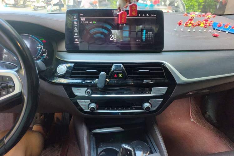 Used BMW 5 Series New Energy 2021 535Le M Sport Package Audio And AC Panel