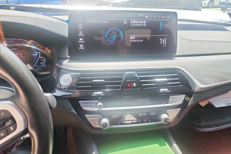 Used BMW 5 Series New Energy 2021 535Le M Sport Package Audio And AC Panel