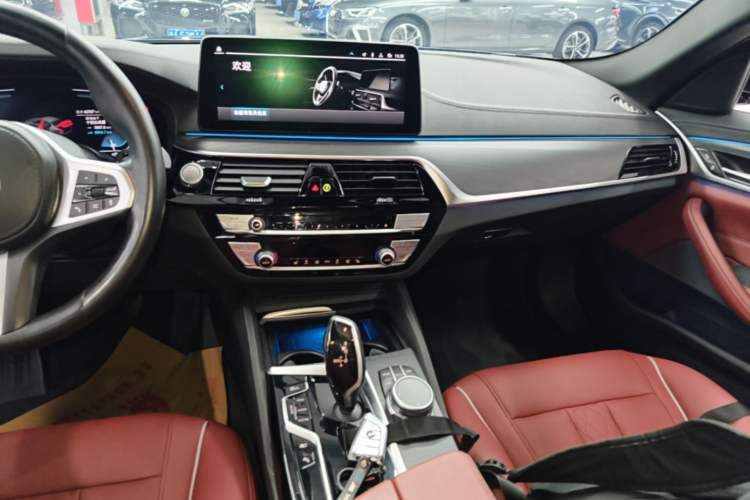 Used BMW 5 Series New Energy 2021 535Le M Sport Package Audio And AC Panel