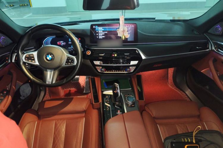 Used BMW 5 Series New Energy 2021 535Le Pioneer Edition M Sport Package Center Console