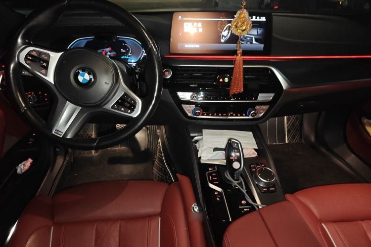 Used BMW 5 Series New Energy 2021 Restyled 535Le Pioneer Edition M Sport Package Center Console