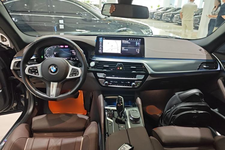 Used BMW 5 Series New Energy 2021 535Le Pioneer Edition M Sport Package Center Console